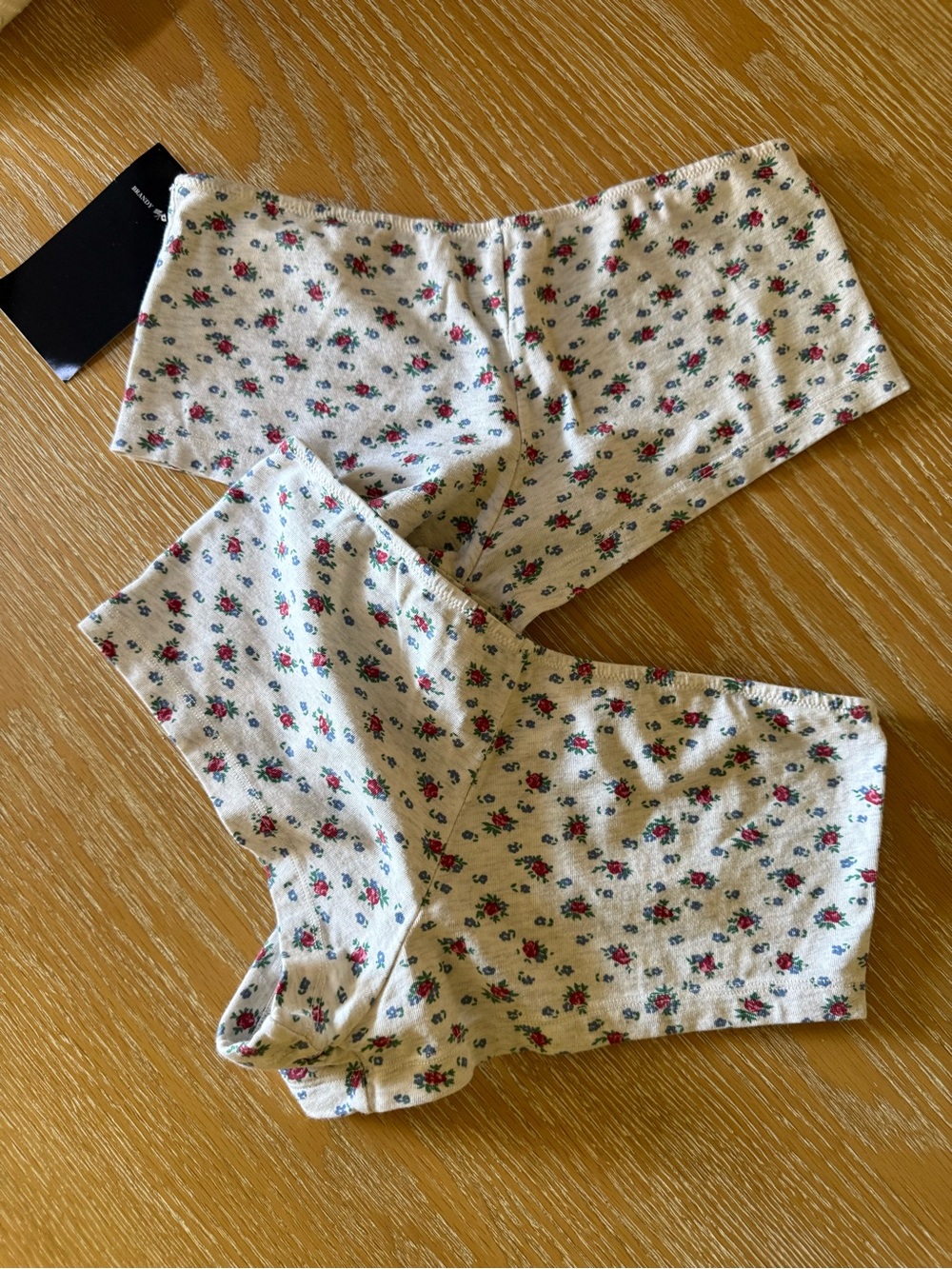 Brandy Melville NWT 2 pair Set Lot Cotton Underwear/ Boy Short Floral One Size - Picture 4 of 6